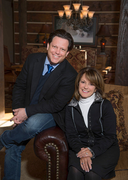 Todd&KouriWolf_web.jpg